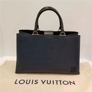 Authentic Louis Vuitton kleber MM
